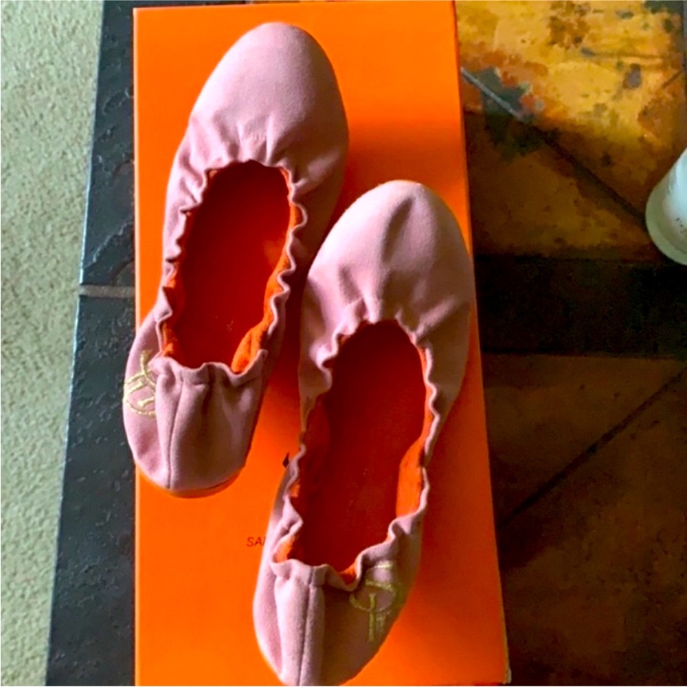 BNIB French designer ballet flats